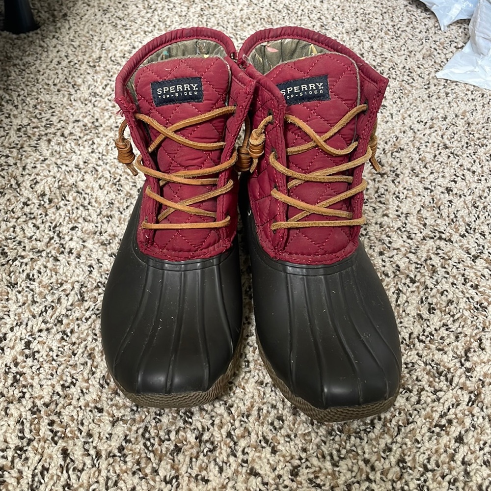 Women’s sperry rain boots size 7.5